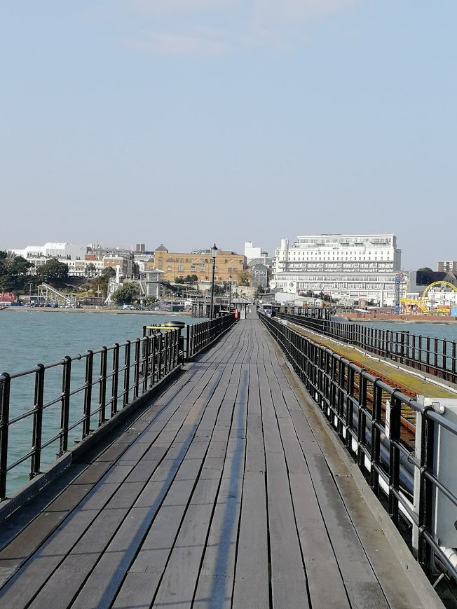 Path on pier